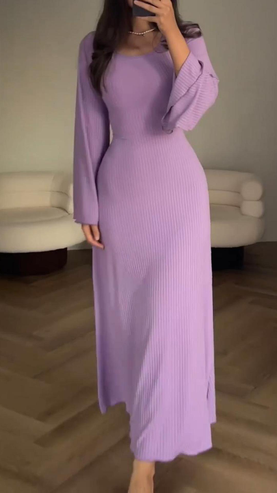 Vestido de malha elegante com cintura com nó