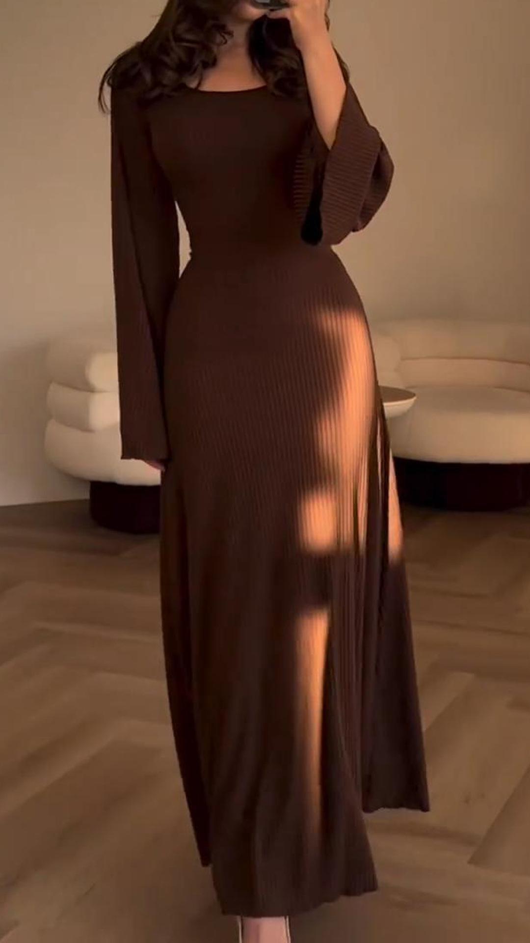 Vestido de malha elegante com cintura com nó