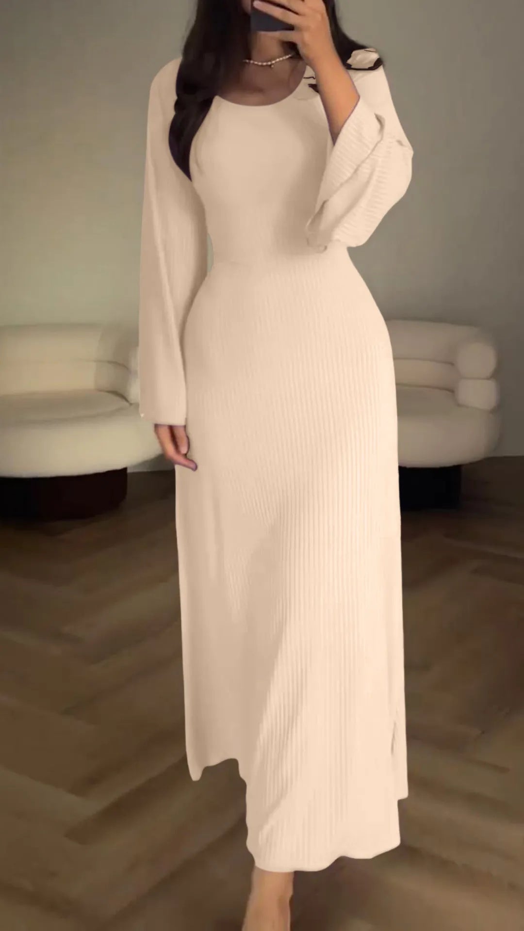 Vestido de malha elegante com cintura com nó