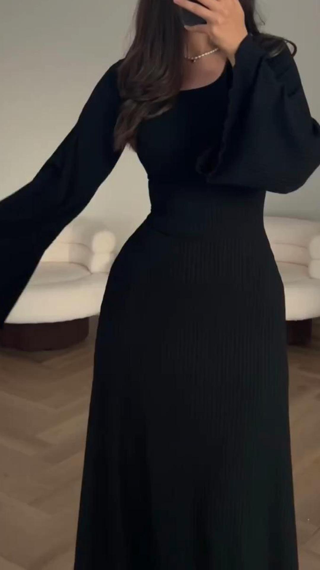 Vestido de malha elegante com cintura com nó