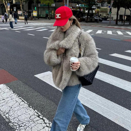 Chaqueta de piel sintética elegante para máxima calidez 